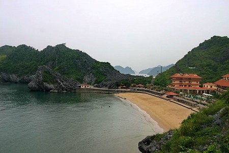 Bãi biển Cát Cò: Điểm đến hấp dẫn ở đảo Cát Bà, Hải Phòng, Việt Nam