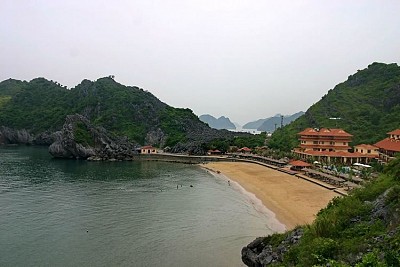Bãi biển Cát Cò: Điểm đến hấp dẫn ở đảo Cát Bà, Hải Phòng, Việt Nam Bãi biển Cát Cò: Điểm đến hấp dẫn ở đảo Cát Bà, Hải Phòng, Việt Nam