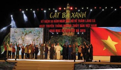 Đảo Cát Bà Kỷ Niệm 56 Năm Bác Hồ Về Thăm Làng Cá Đảo Cát Bà Kỷ Niệm 56 Năm Bác Hồ Về Thăm Làng Cá