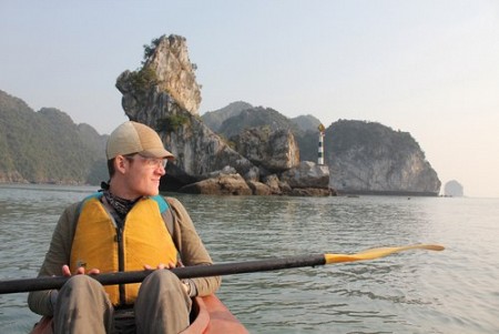 Chèo Kayak Khám Phá Vịnh Lan Hạ