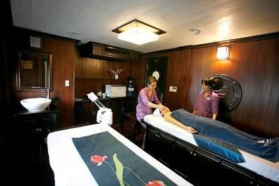 Khách Sạn Bảo Ngọc Cát Bà