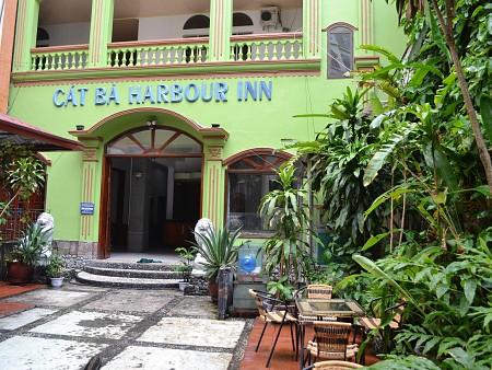 Khách Sạn Bến Cảng - HARBOUR INN