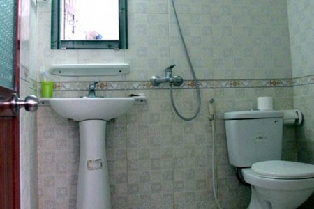 Khách sạn Lan Hạ