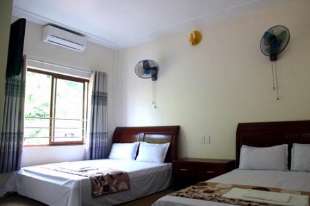 Khách sạn Lan Hạ