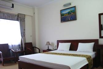 Khách sạn Mặt trời và Biển