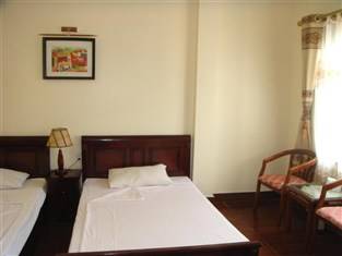 Khách sạn Mặt trời và Biển