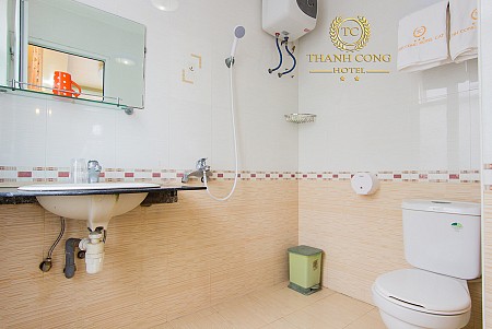 Khách Sạn Thành Công Cát Bà 2 Sao