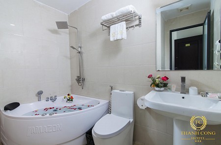 Khách Sạn Thành Công Cát Bà 3 Sao