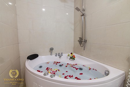 Khách Sạn Thành Công Cát Bà 3 Sao