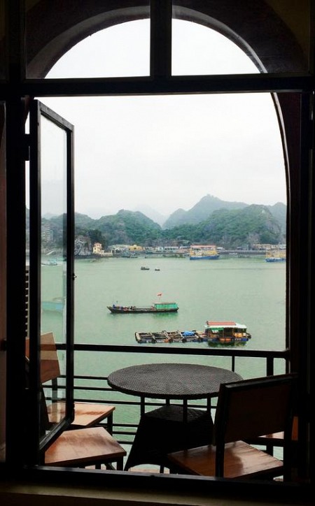 Le Pont Bungalow Hostel