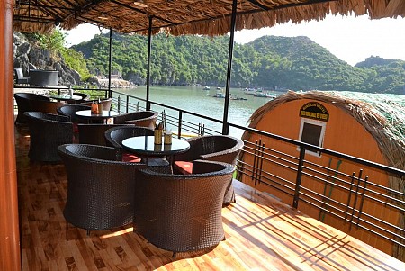 Le Pont Bungalow Hostel