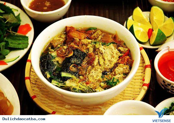 Về Cát Bà Học Cách Làm Bánh Đa Cua - Ảnh 1