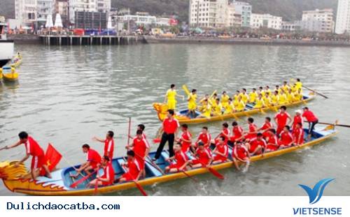 Cát Bà: Tổ Chức Đua Thuyền Rồng - Ảnh 1