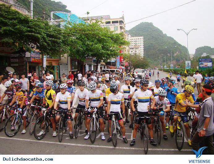 Đảo Cát Bà Tổ Chức Giải Đua Xe Đạp - Ảnh 1