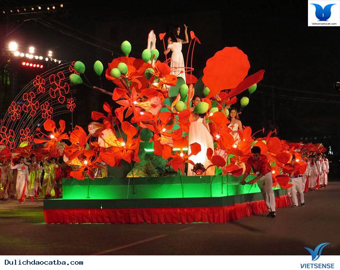 Hải Phòng Tổ Chức Lễ Hội Hoa Phượng Đỏ Lần Thứ IV - Ảnh 2 Hải Phòng Tổ Chức Lễ Hội Hoa Phượng Đỏ Lần Thứ IV - Ảnh 2