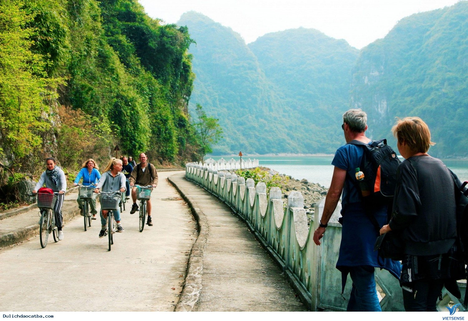 Làng Việt Hải - Ảnh 1