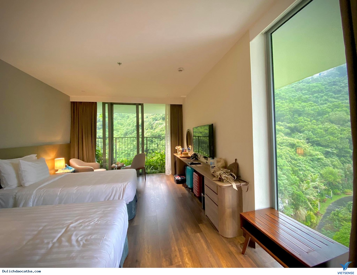 Ở đâu khi đến Cát Bà?