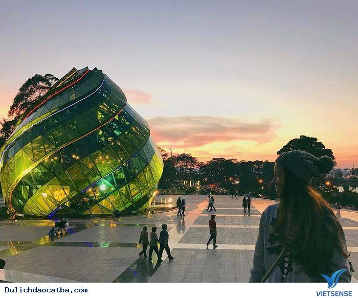 Thăm thú quảng trường Lâm Viên Thăm thú quảng trường Lâm Viên